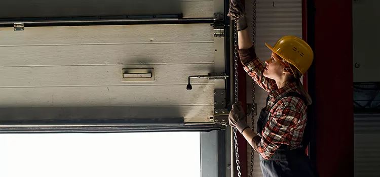 Addressing Common Garage Door Stoppage Issues in Greenacres, FL